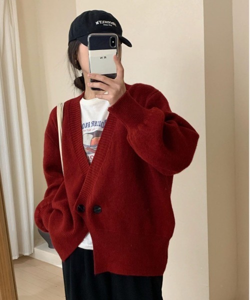 gossip!ロサンゼルス(ゴシップロサンゼルス)の「深めVネック ダブルボタン ニットカーディガン(カーディガン/ボレロ・レディース・ホワイト/ベージュ/ワイン/グレー・FREE)」の9枚目の写真