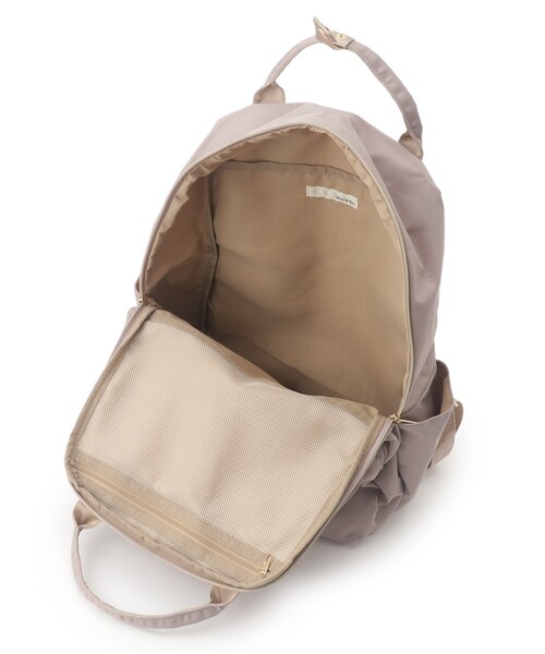 SHOO・LA・RUE（シューラルー）の「【撥水】大人が持ちたい 10ポケット2層リュック（バックパック/リュック・レディース・グレー/ブラック/ブラック系3・00）」の10枚目の写真