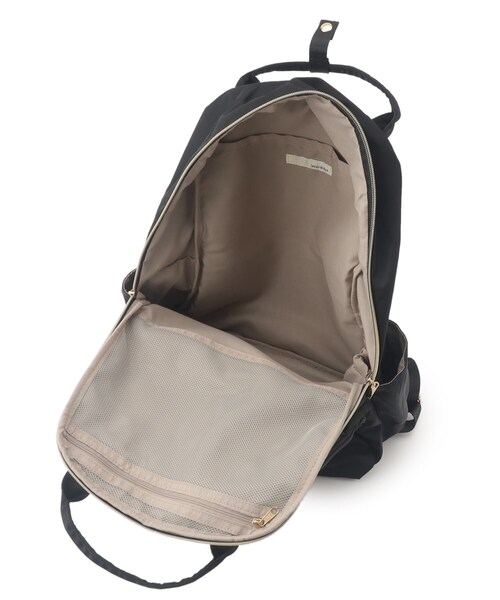 SHOO・LA・RUE（シューラルー）の「【撥水】大人が持ちたい 10ポケット2層リュック（バックパック/リュック・レディース・グレー/ブラック/ブラック系3・00）」の11枚目の写真