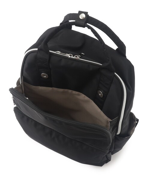 SHOO・LA・RUE（シューラルー）の「【撥水】大人が持ちたい 10ポケット2層リュック（バックパック/リュック・レディース・グレー/ブラック/ブラック系3・00）」の13枚目の写真