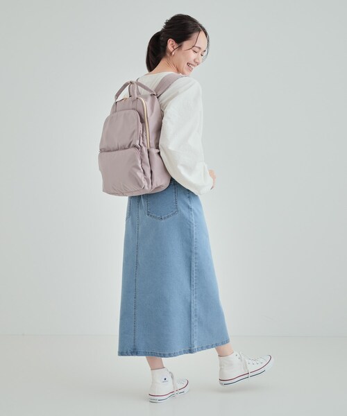 SHOO・LA・RUE（シューラルー）の「【撥水】大人が持ちたい 10ポケット2層リュック（バックパック/リュック・レディース・グレー/ブラック/ブラック系3・00）」の20枚目の写真