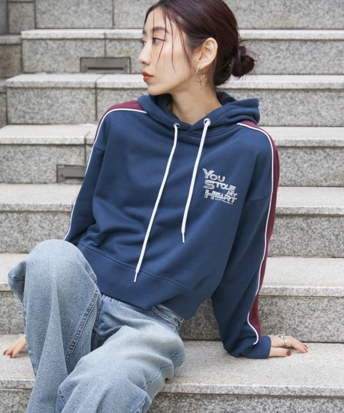 Auntie Rosa Holiday（アンティローザホリデー）の「裏毛ライン配色フーディー（パーカー・レディース・チャコールグレー/ネイビー・FREE）」の14枚目の写真