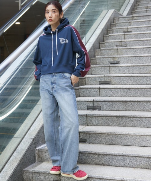 Auntie Rosa Holiday（アンティローザホリデー）の「裏毛ライン配色フーディー（パーカー・レディース・チャコールグレー/ネイビー・FREE）」の18枚目の写真