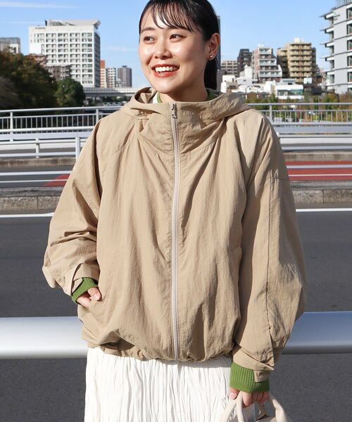 CRAFT STANDARD BOUTIQUE（クラフトスタンダードブティック）の「ドルマンコクーンマウンテンパーカー（マウンテンパーカー・レディース・ベージュ/ブラック/カーキ・FREE）」の11枚目の写真