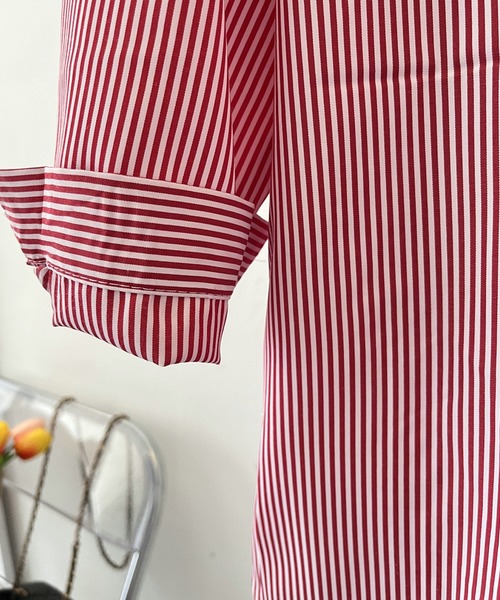 aimoha（アイモハ）の「ストライプシャツロングワンピース（ワンピース・レディース・ブルー/レッド・MEDIUM/SMALL/X-LARGE/LARGE）」の17枚目の写真