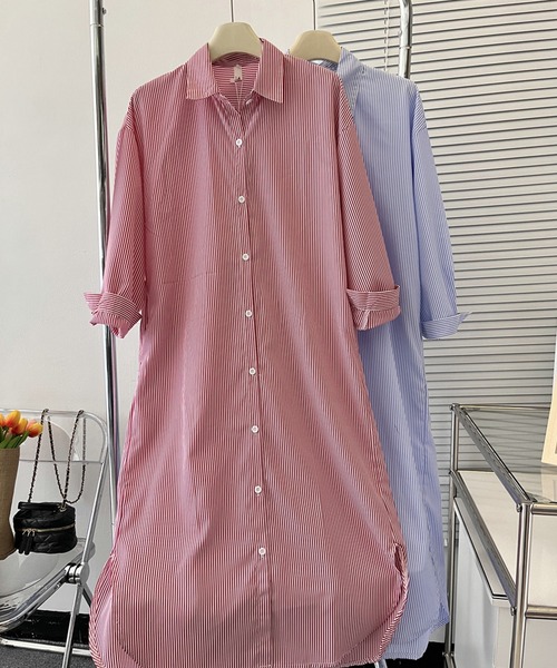 aimoha（アイモハ）の「ストライプシャツロングワンピース（ワンピース・レディース・ブルー/レッド・MEDIUM/SMALL/X-LARGE/LARGE）」の22枚目の写真