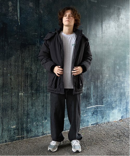 GLAZOS（グラソス）の「【大人向けサイズあり】【撥水】【保温】機能中綿サーモライト・ミドルコート（ブルゾン・キッズ・ベージュ/ブラック/チャコールグレー・LL/S/M/L）」の22枚目の写真