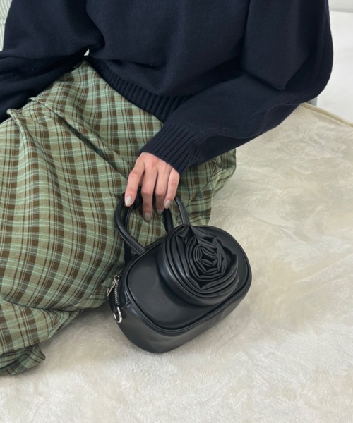 Birthday room（バースデイルーム）の「2wayローズモチーフハンド/ショルダーバッグ  /  2way rose motif hand and shoulder bag（ショルダーバッグ・レディース・アイボリー/ブラック/レッド・FREE）」の11枚目の写真