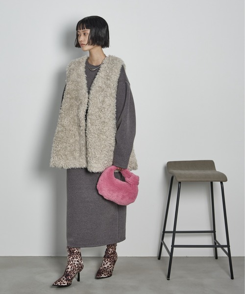 THE YOn（ザヨン）の「キルトライニングエコファーミドルジレ（ダウン