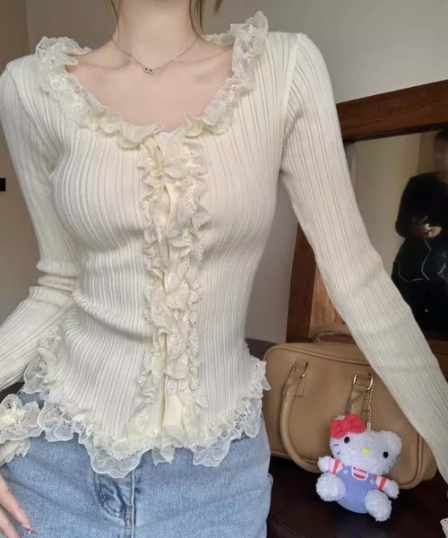 MAISON DE THERESE(メゾン ド テレーズ)の「レースアップクルーネックニット ロン T(ニット/セーター・レディース・ホワイト/ブラック/アイボリー・FREE)」の8枚目の写真