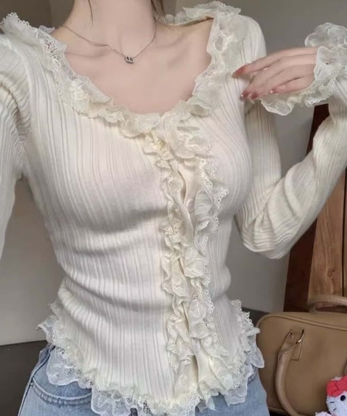 MAISON DE THERESE(メゾン ド テレーズ)の「レースアップクルーネックニット ロン T(ニット/セーター・レディース・ホワイト/ブラック/アイボリー・FREE)」の7枚目の写真