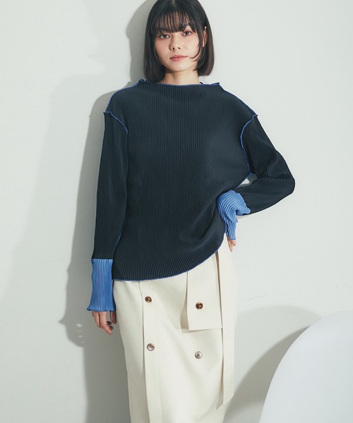 ANOTHER S(アナザーエス)の「配色プリーツ素材プルオーバー(Tシャツ/カットソー・レディース・ブルー/クリーム/ブラック/オリーブ/グレー系その他・S-M)」の8枚目の写真