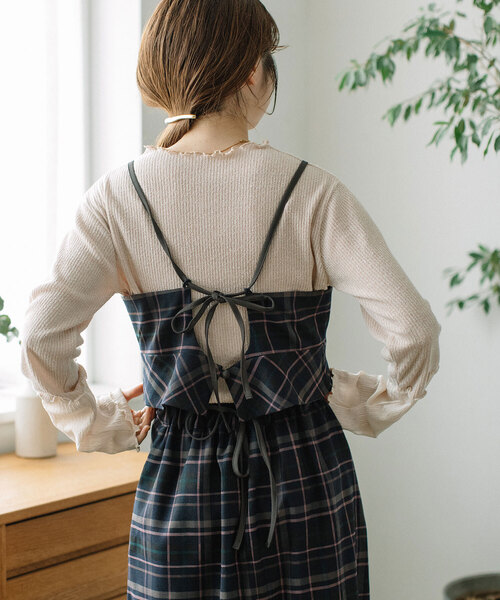 POU DOU DOU(プードゥドゥ)の「タータンチェックなみなみビスチェ(ベスト・レディース・ダークブラウン/ネイビー・M)」の5枚目の写真