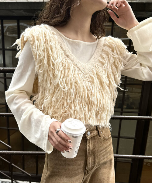 mline（エムライン）の「[mline]シアーベロアギャザートップス（Tシャツ/カットソー・レディース・アイボリー/ブラック/ボルドー・FREE）」の4枚目の写真