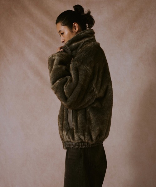 Camphor wood（カンファーウッド）の「leather/fur faux