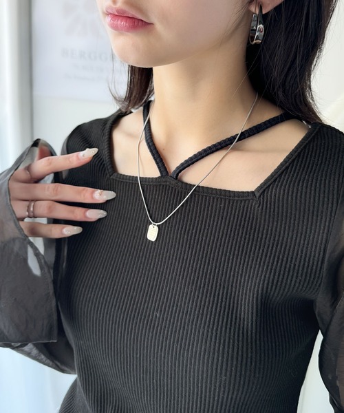 classicalelf(クラシカルエルフ)の「繊細な美しさを纏う。前後2wayオーガンジースリーブリブトップス(Tシャツ/カットソー・レディース・アイボリー/ブラック/グレイッシュベージュ・MEDIUM/SMALL/X-LARGE/LARGE)」の12枚目の写真
