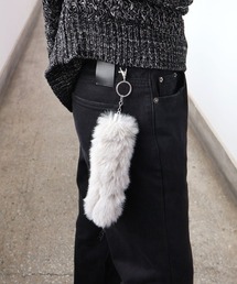 4INT.（フォイント）の「フェイクファー しっぽ キーホルダー（キーホルダー）」