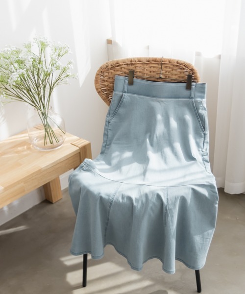 CLETTE（クレット）の「ウエストシェイプマーメイドスカート（スカート・レディース・ブルー/ネイビー・5L/4L/3L/LL）」の17枚目の写真
