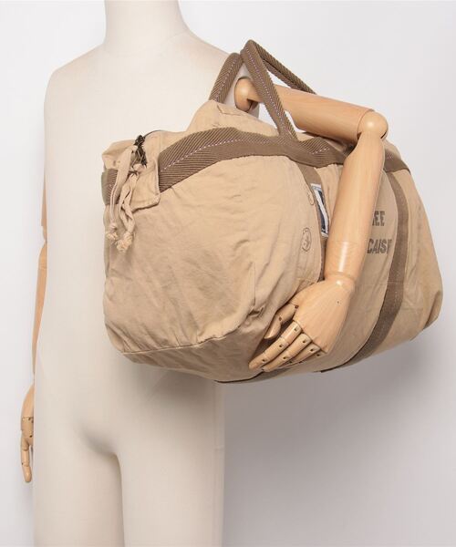 MILITARY(ミリタリー)の「MILITARY REPRODUCT / ミリタリーリプロダクト FRENCH ARMY TYPE FRANCE AIR FORCE PARATROOPER BAG LARGE フランス軍タイプ パラシュートバッグ(ボストンバッグ・メンズ・オリーブ/カーキオリーブ・FREE)」の18枚目の写真