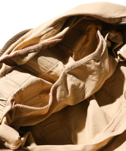 MILITARY(ミリタリー)の「MILITARY REPRODUCT / ミリタリーリプロダクト FRENCH ARMY TYPE FRANCE AIR FORCE PARATROOPER BAG LARGE フランス軍タイプ パラシュートバッグ(ボストンバッグ・メンズ・オリーブ/カーキオリーブ・FREE)」の13枚目の写真