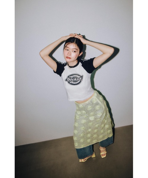 LILY BROWN（リリーブラウン）の「【Dickies×LILYBROWN】グラフィックコンパクトTシャツ（Tシャツ/カットソー・レディース・クリーム/レッド/ピンク/ホワイト・FREE）」の5枚目の写真