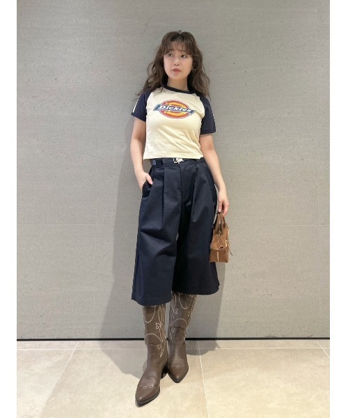 LILY BROWN（リリーブラウン）の「【Dickies×LILYBROWN】グラフィックコンパクトTシャツ（Tシャツ/カットソー・レディース・クリーム/レッド/ピンク/ホワイト・FREE）」の8枚目の写真