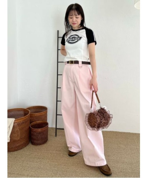 LILY BROWN（リリーブラウン）の「【Dickies×LILYBROWN】グラフィックコンパクトTシャツ（Tシャツ/カットソー・レディース・クリーム/レッド/ピンク/ホワイト・FREE）」の10枚目の写真
