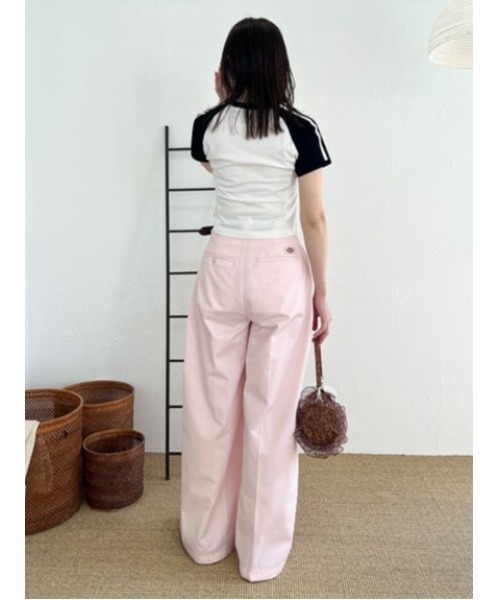 LILY BROWN（リリーブラウン）の「【Dickies×LILYBROWN】グラフィックコンパクトTシャツ（Tシャツ/カットソー・レディース・クリーム/レッド/ピンク/ホワイト・FREE）」の11枚目の写真