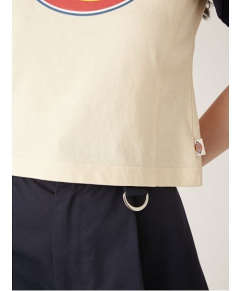 LILY BROWN（リリーブラウン）の「【Dickies×LILYBROWN】グラフィックコンパクトTシャツ（Tシャツ/カットソー・レディース・クリーム/レッド/ピンク/ホワイト・FREE）」の18枚目の写真