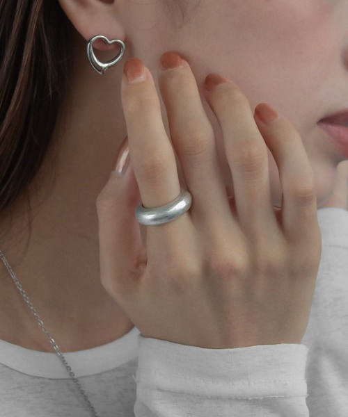 abaskdesign（アバスクデザイン）の「つや消し ヴィンテージ風リング（リング・レディース・シルバー/ゴールド・10号）」の3枚目の写真