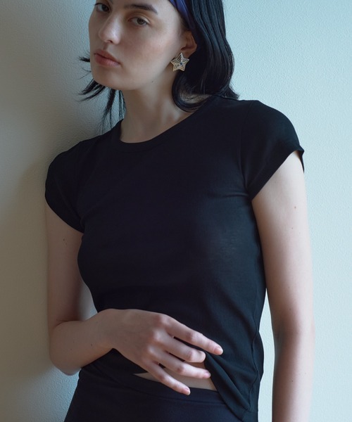 IRIS47（イリスフォーセブン）の「【IRIS 47】comfy short tops/コンフィー ショート トップス（Tシャツ/カットソー・レディース・ブラック/グリーン/ホワイト・FREE）」の3枚目の写真