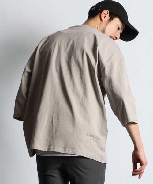 LANVIN en Bleu（ランバンオンブルー）の「ヘビーウェイト(8オンス) リラックスフィット 7分袖 ヘンリーTシャツ（Tシャツ/カットソー・メンズ・グレイッシュベージュ/オフホワイト/スミクロ・48/46/52/50）」の11枚目の写真