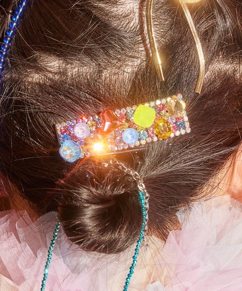 Casselini(キャセリーニ)の「Casselini(キャセリーニ)マルチビジューヘアクリップ(バレッタ/ヘアクリップ・レディース・C/B/A・FREE)」の1枚目の写真