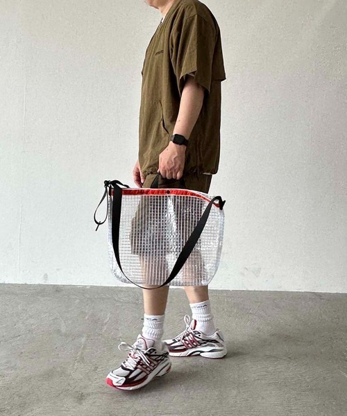 TIMELESS COMFORT(タイムレスコンフォート)の「WEEKEND(ER)(ウィークエンダー)GRID TOTEBAG(ショルダーバッグ・メンズ・オレンジ/グレー・ONE SIZE)」の5枚目の写真