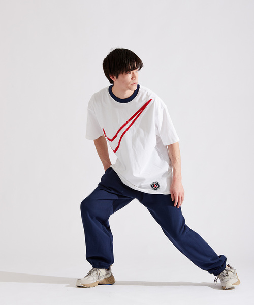 PARIS SAINT-GERMAIN(パリサンジェルマン)の「【NIKE / ナイキ】Paris Saint-Germain Club Team Oversized HQ0770- 100(Tシャツ/カットソー・メンズ・ホワイト・MEDIUM/LARGE/X-LARGE/XX-LARGE)」の14枚目の写真