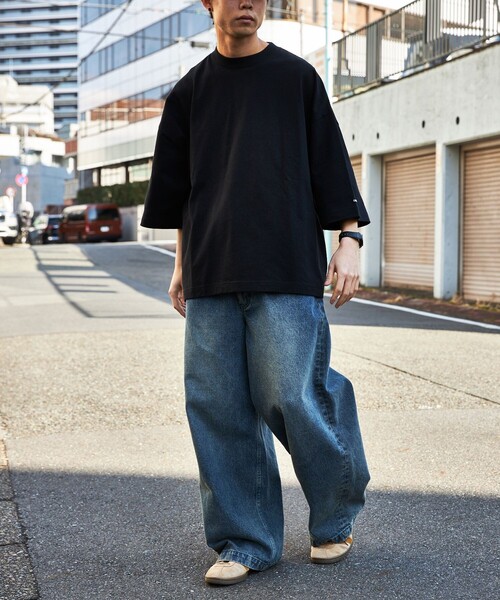 FREAK'S STORE（フリークスストア）の「限定展開 CHOW DOWN/チャウダウン ビッグシルエット ワンポイント クルーネック Tシャツ / ワイドシルエット（Tシャツ/カットソー・メンズ・ブラウン/ホワイト/ブラック/ベージュ/グレー/チャコールグレー・MEDIUM/SMALL/LARGE）」の12枚目の写真