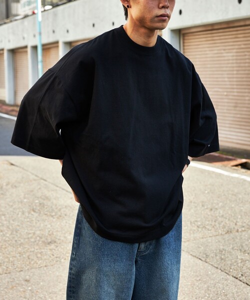 FREAK'S STORE（フリークスストア）の「限定展開 CHOW DOWN/チャウダウン ビッグシルエット ワンポイント クルーネック Tシャツ / ワイドシルエット（Tシャツ/カットソー・メンズ・ブラウン/ホワイト/ブラック/ベージュ/グレー/チャコールグレー・MEDIUM/SMALL/LARGE）」の14枚目の写真