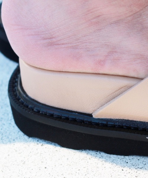 CAMINANDO(カミナンド)の「CAMINANDO / カミナンド DOUBLE BUCKLE SANDALS 2315W ダブルバックルサンダル(サンダル・レディース・Beige・6/8/7)」の5枚目の写真