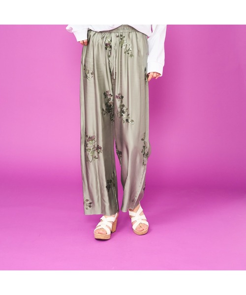 Clarks（クラークス）の「Giselle Beach / ジゼルビーチ（ホワイトレザー）（サンダル・レディース・ホワイト・UK3.5/UK4/UK4.5/UK5/UK5.5/UK6/UK3）」の9枚目の写真