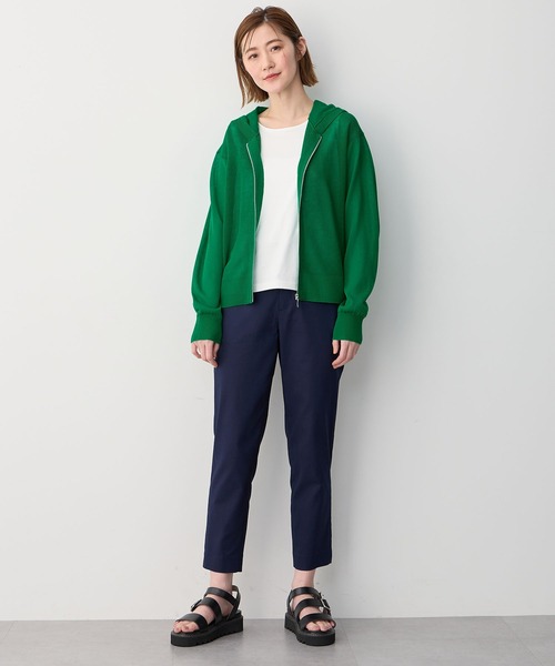 Petit Honfleur(プチオンフルール)の「ストレッチテーパードパンツ(スラックス・レディース・グリーン/ベージュ/イエロー/ネイビー・M/L)」の19枚目の写真