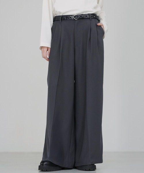 SOCCE（ソーシー）の「エバークリース2タックセンタープレスTRワイドフレアスラックス（スラックス・メンズ・チャコール/ストライプ/ブラック/オフホワイト/ネイビー・S/M/L/XL）」の3枚目の写真