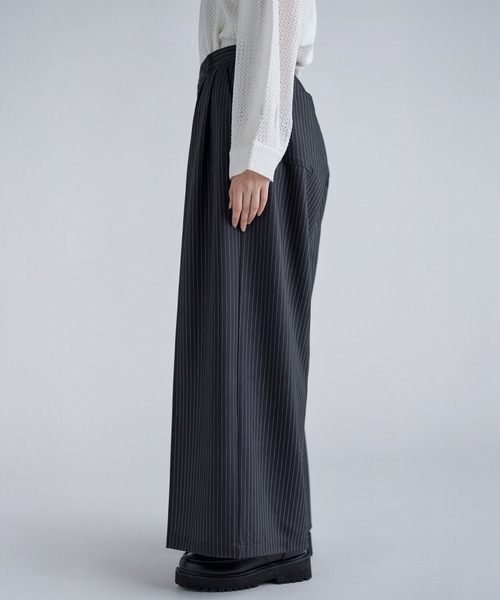 SOCCE（ソーシー）の「エバークリース2タックセンタープレスTRワイドフレアスラックス（スラックス・メンズ・チャコール/ストライプ/ブラック/オフホワイト/ネイビー・S/M/L/XL）」の12枚目の写真