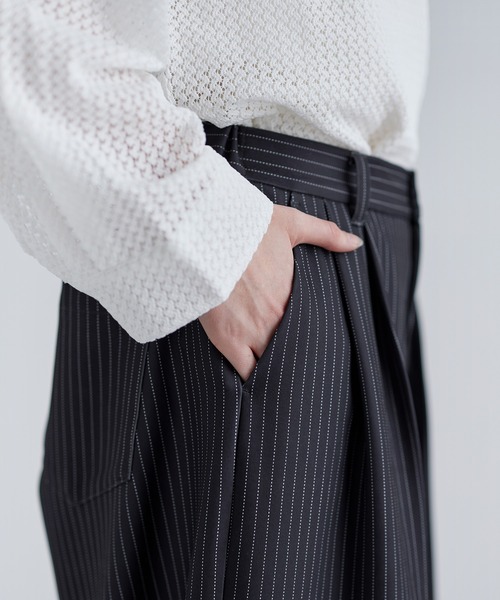 SOCCE（ソーシー）の「エバークリース2タックセンタープレスTRワイドフレアスラックス（スラックス・メンズ・チャコール/ストライプ/ブラック/オフホワイト/ネイビー・S/M/L/XL）」の15枚目の写真