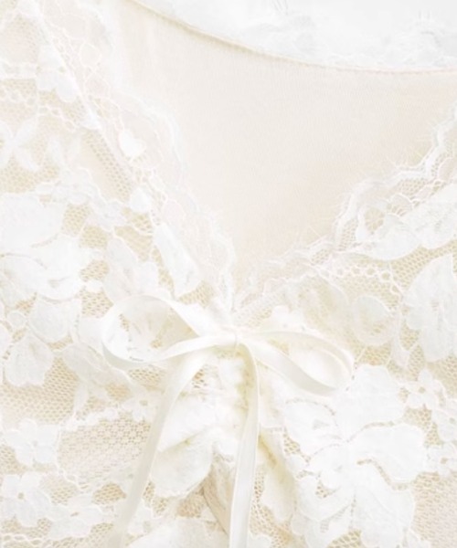 LA POMME petit(ラポミ・プチ)の「Romantic Lace Motif Flare Top(Tシャツ/カットソー・レディース・ホワイト/ブラック・FREE)」の4枚目の写真