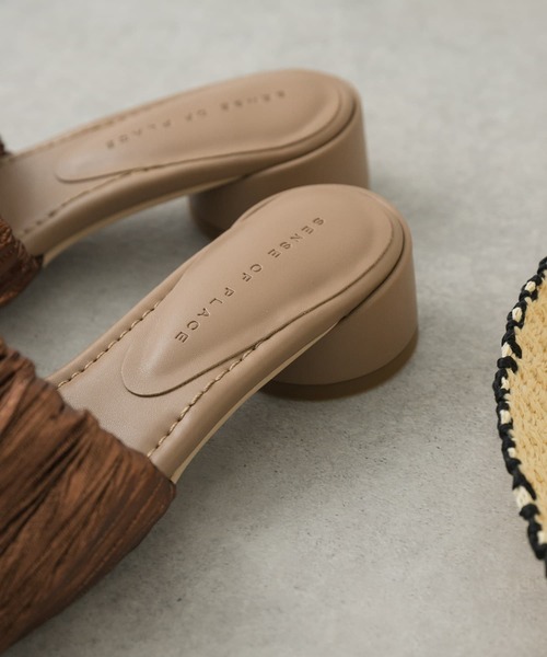 SENSE OF PLACE by URBAN RESEARCH（センスオブプレイスバイアーバンリサーチ）の「スクエアトゥメタリックギャザーサンダル（サンダル・レディース・ブラック/ブラウン/シルバー・LARGE/MEDIUM/SMALL）」の17枚目の写真