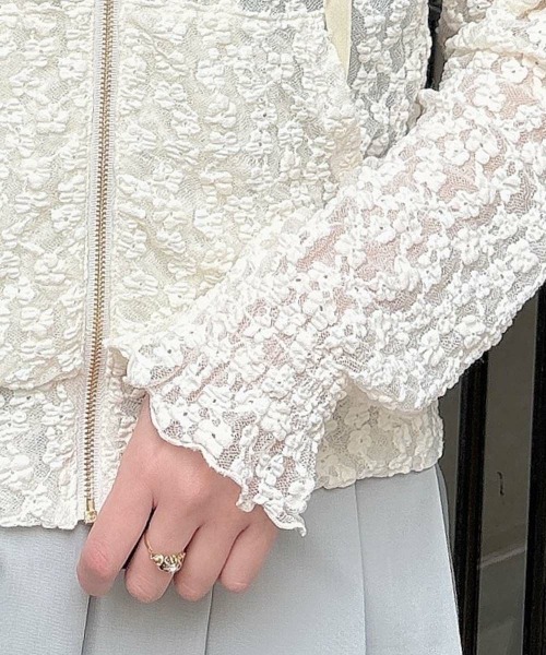 F i.n.t（フィント）の「ミニフラワーレースパーカー/fint　フィント（パーカー・レディース・アイボリー/オフホワイト・FREE）」の21枚目の写真