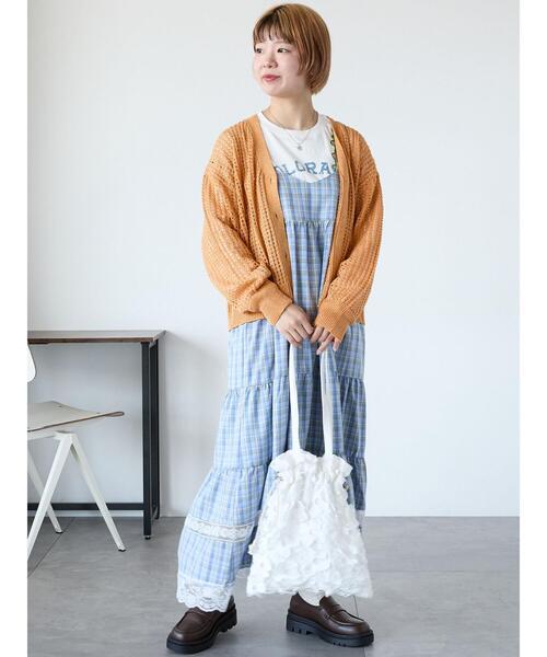ehka sopo(エヘカソポ)の「ラメメッシュVネックカーディガン(カーディガン/ボレロ・レディース・オレンジ/キナリ/グレー・F)」の16枚目の写真