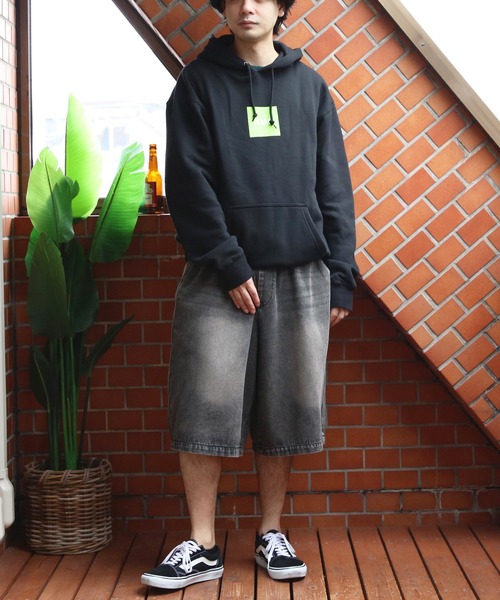 ８(eight)（エイト）の「デニムオーバーダイワイドショートパンツ（デニムパンツ・メンズ・ブラック系その他/ブルー系その他/ブルー系その他2・MEDIUM/LARGE）」の4枚目の写真