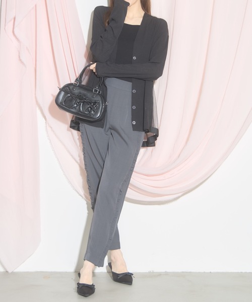 tocco closet（トッコ　クローゼット）の「【ZOZO限定】サイドフリルテーパードパンツ（スラックス・レディース・アイボリー/チャコールグレー/ブラック・M）」の14枚目の写真