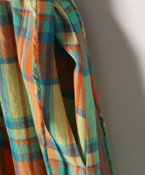 SHIPS any(シップス エニィ)の「SHIPS any:〈洗濯機可能〉マドラス チェック ノースリーブ ワンピース(ワンピース・レディース・ライトグリーン/オレンジ・ONE SIZE)」の21枚目の写真